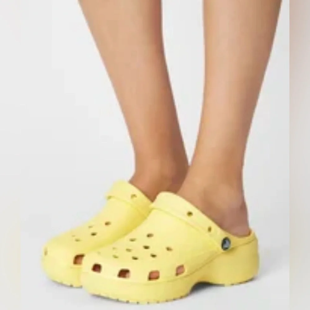 Crocs Classic Platform Clogs New- - Picture 1 of 16